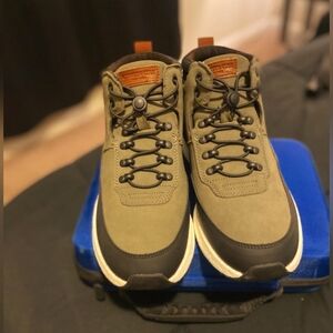 Men's Olive Hiking Shoes